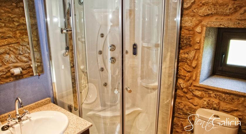 CASA-CASTINEIRA-BAÑO