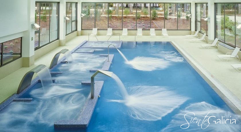 Hotel Balneario Guitiriz Piscina.