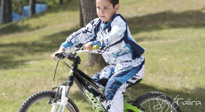 Oca_Manzaneda_Orense bicicleta